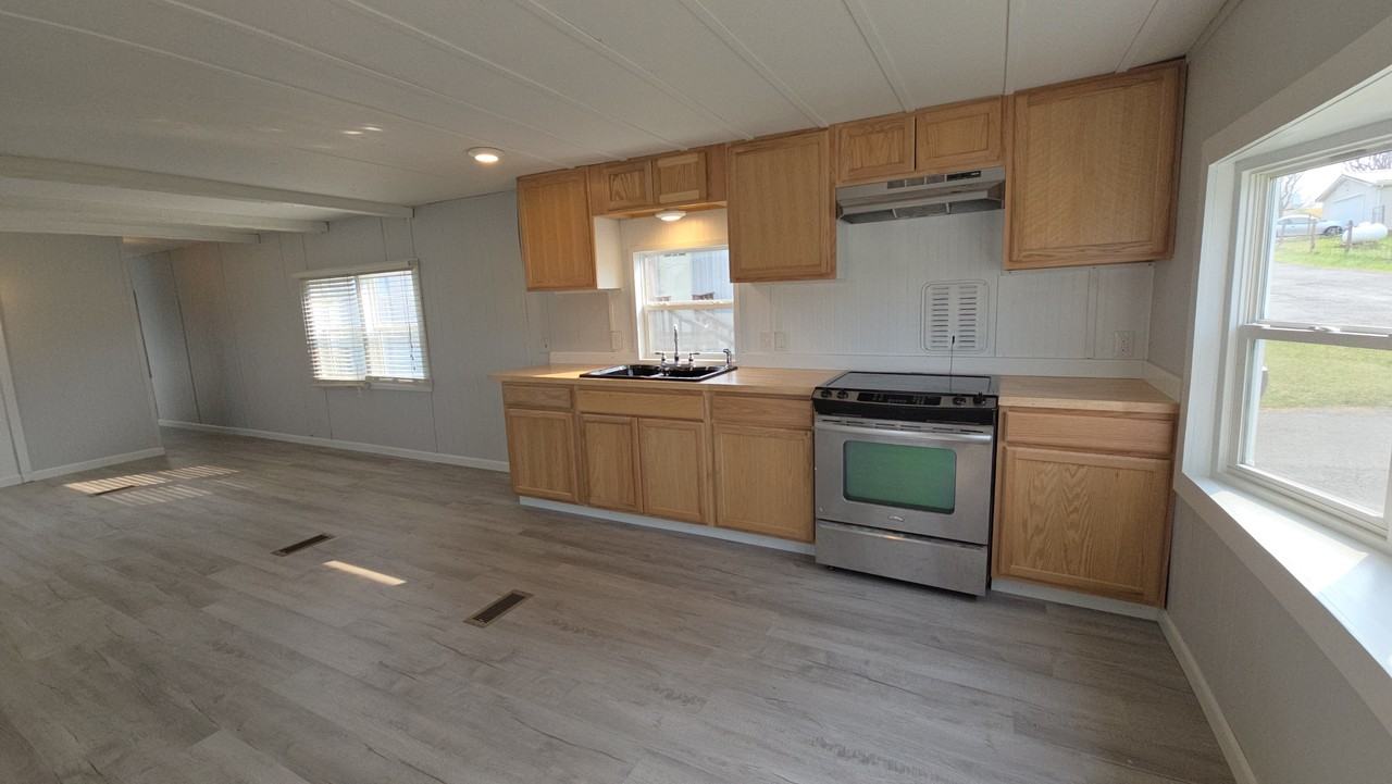 144 Hillcrest Park Ln #5 - Photo 6 of 19