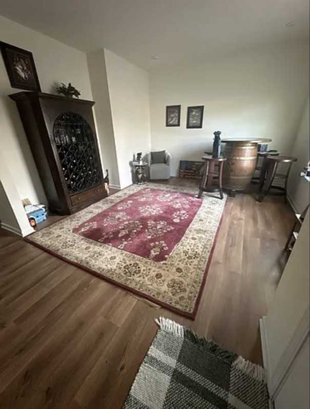 423 Bassett Ln - Photo 5 of 15