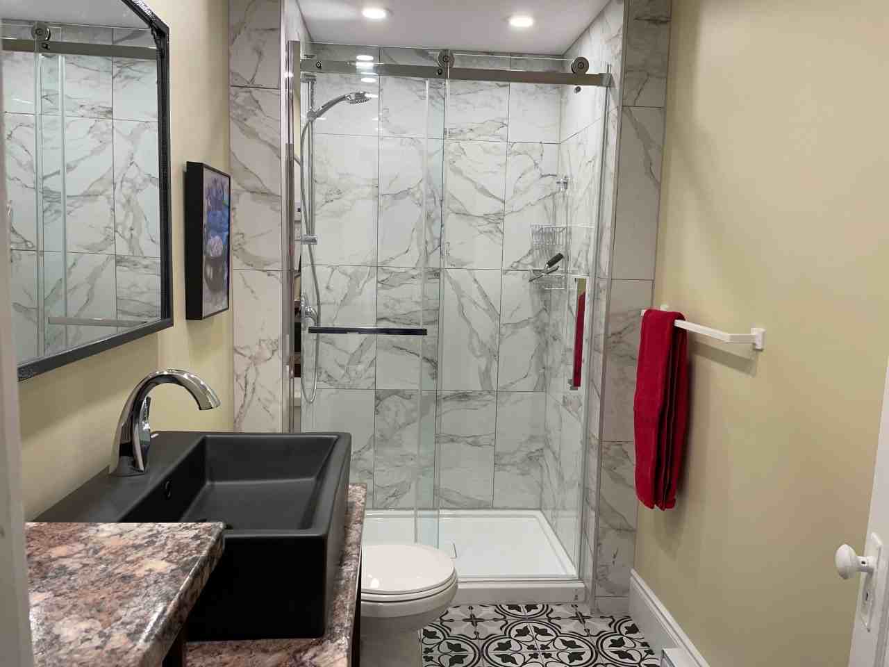 3 Rue Élisabeth-Bruyère #2 - Photo 4 of 5