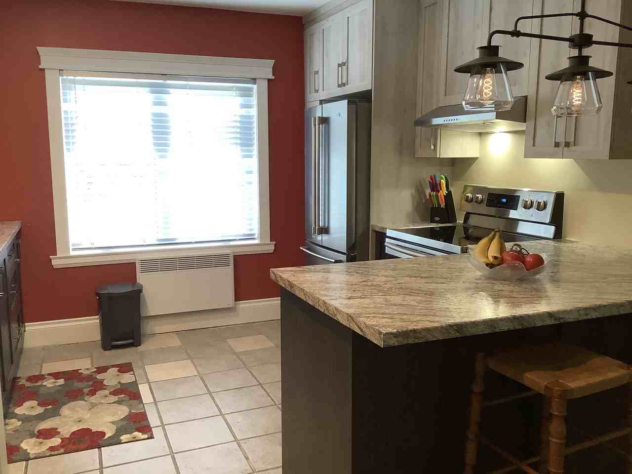 3 Rue Élisabeth-Bruyère #2 - Photo 5 of 5