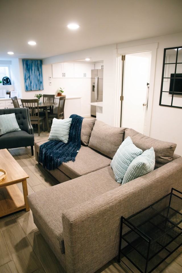 3805 E 11th St #B - Photo 2 of 16