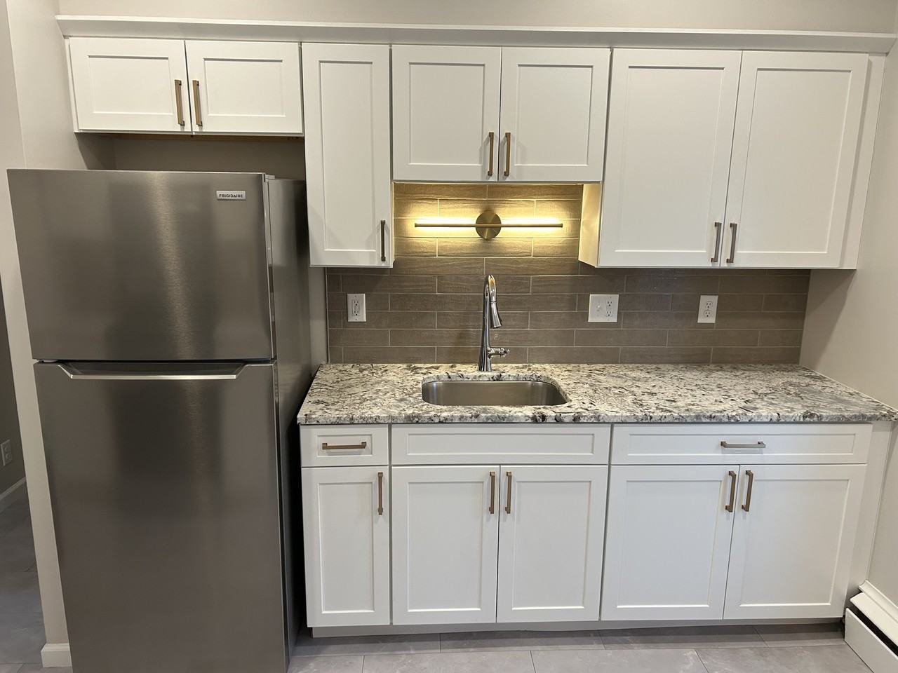 63 S Grove St #3 - Photo 4 of 12