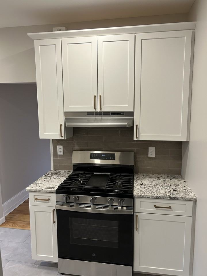 63 S Grove St #3 - Photo 5 of 12