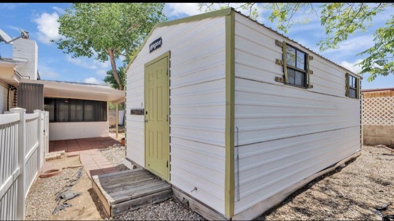 9402 Claremont Ave Ne #B - Photo 3 of 17