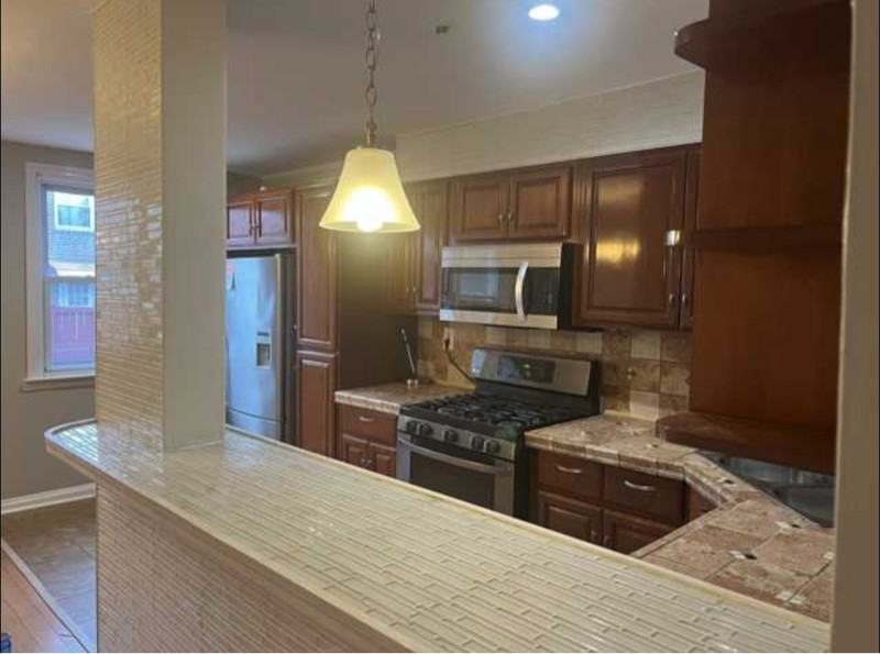 4337 H St - Photo 3 of 32