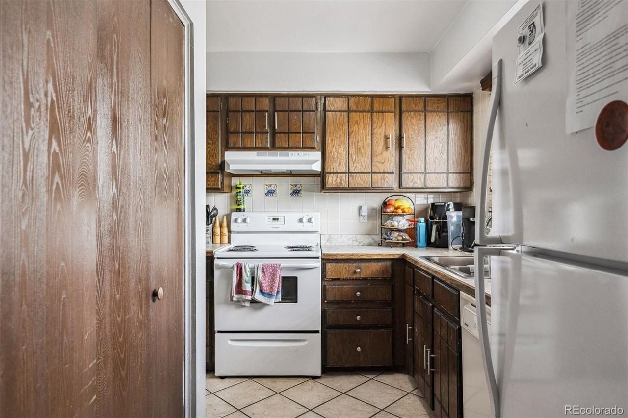 2567 Rainbow Dr #80 - Photo 2 of 11