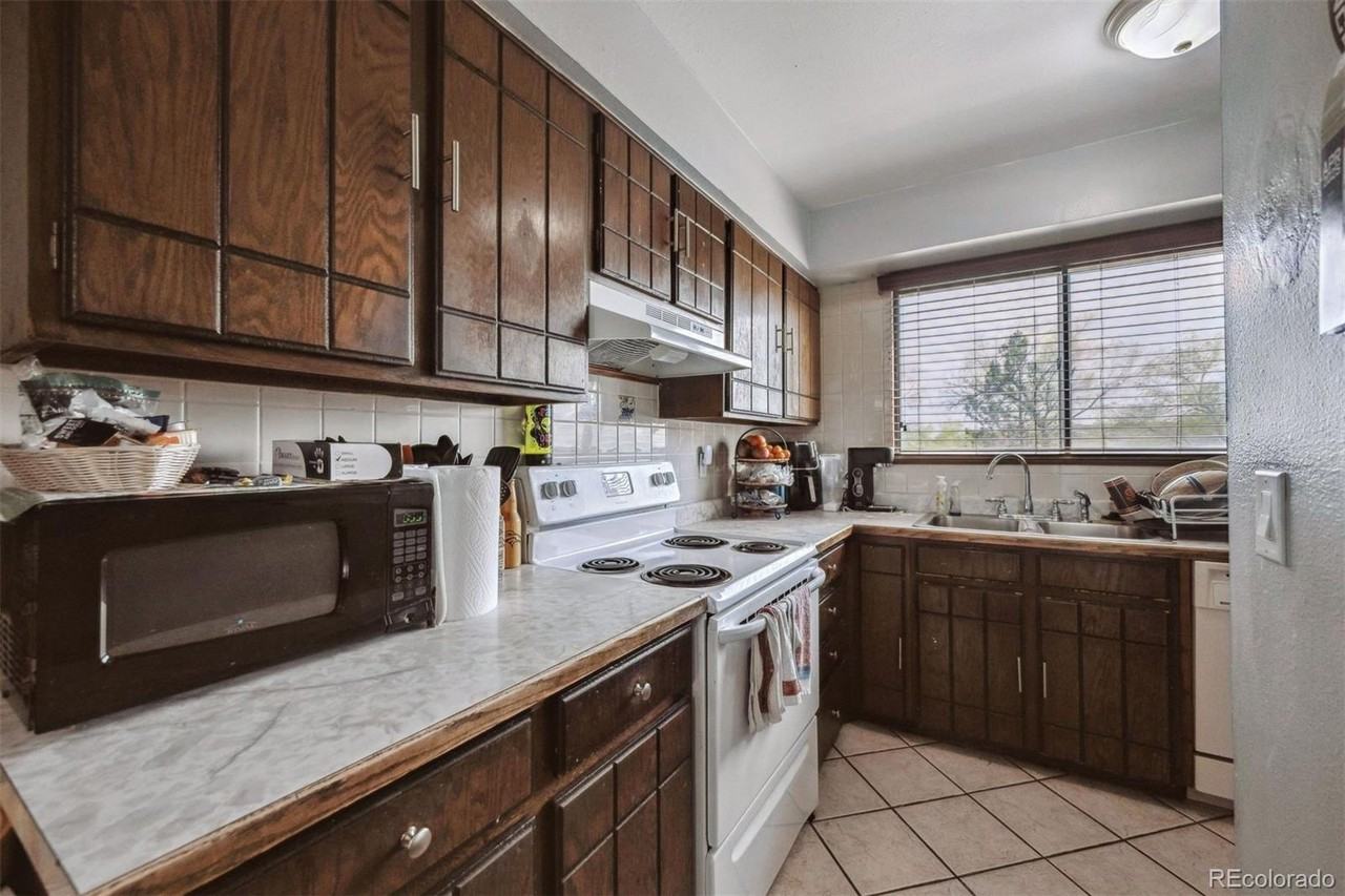 2567 Rainbow Dr #80 - Photo 3 of 11