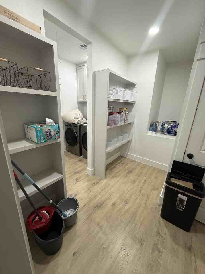 310 N Rosedale Ave #3 - Photo 4 of 9