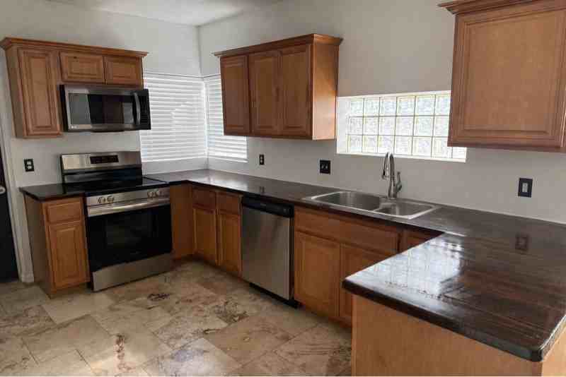 714 E Eason Ave - Photo 4 of 30