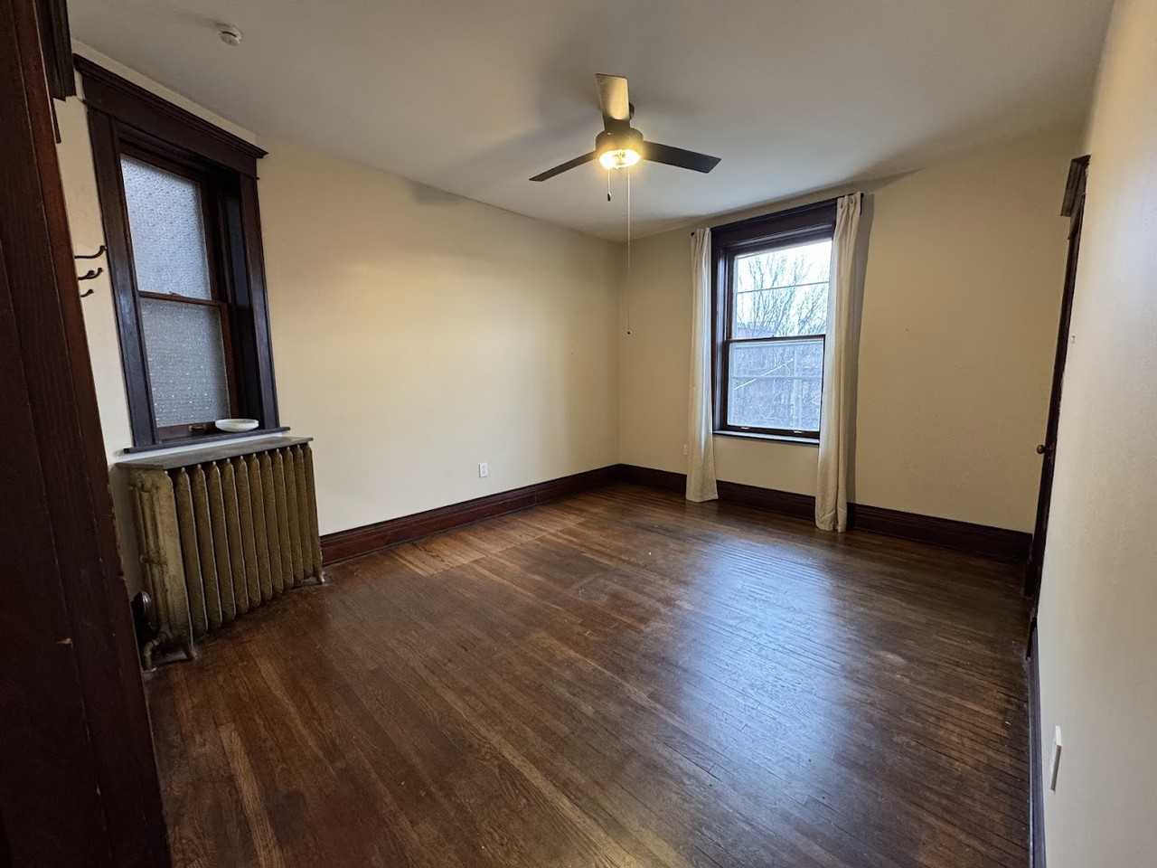 3321 Halliday Ave - Photo 4 of 14