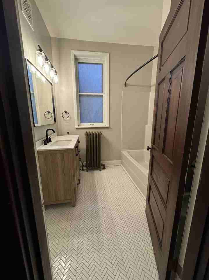 3321 Halliday Ave - Photo 5 of 14