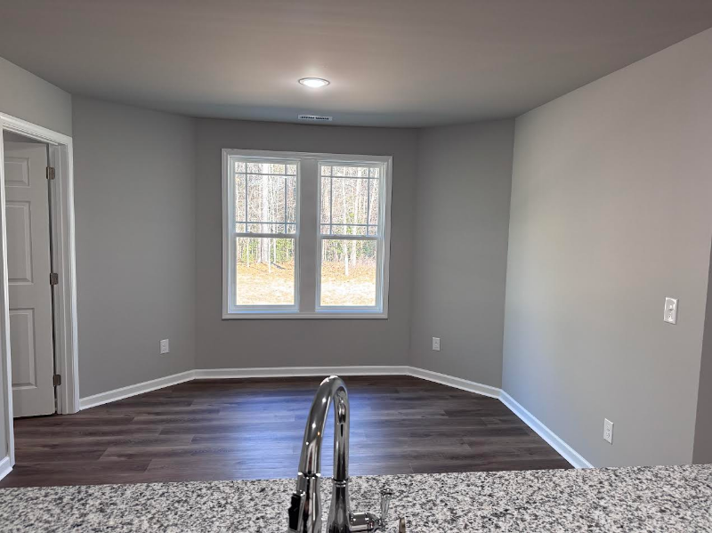 405 Grand Oaks Dr - Photo 7 of 20