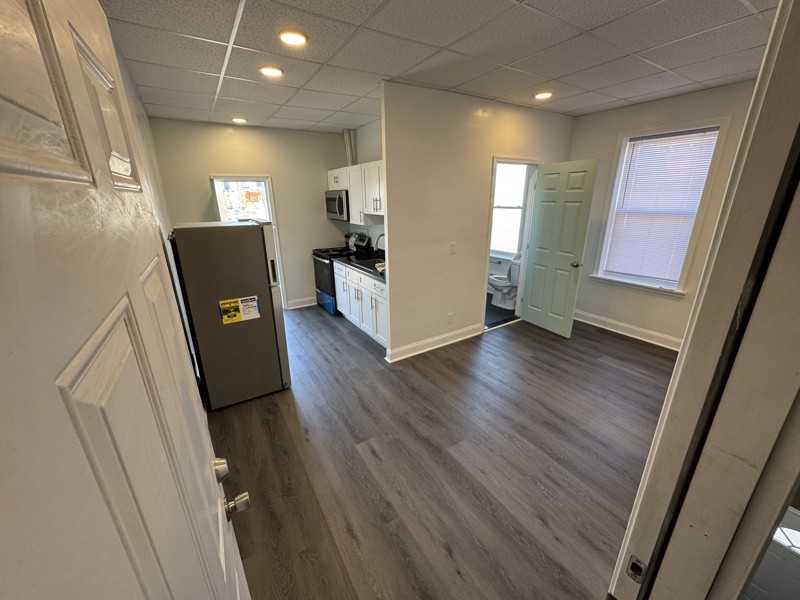 1527 Tasker St #3rdFL