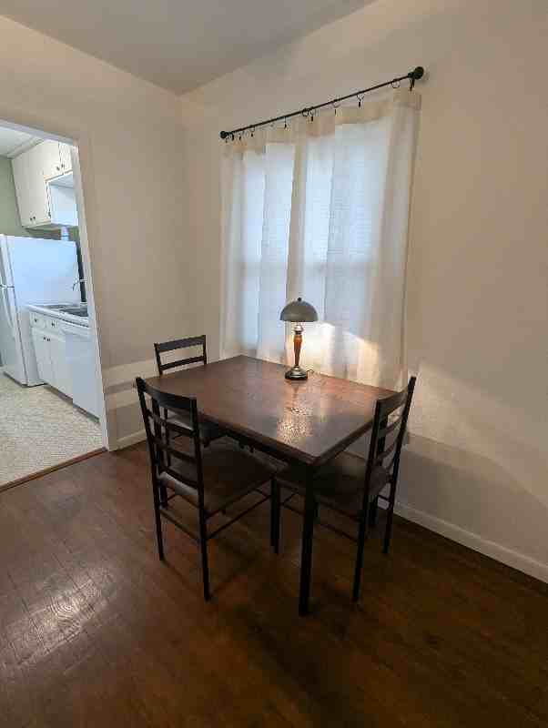 232 31st St Ne - Photo 6 of 10