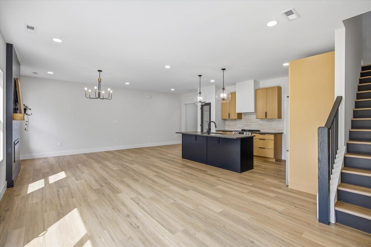 116 Winstead St - Photo 7 of 20