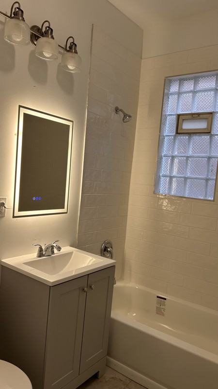 1657 S Central Park Ave #2 - Photo 4 of 8