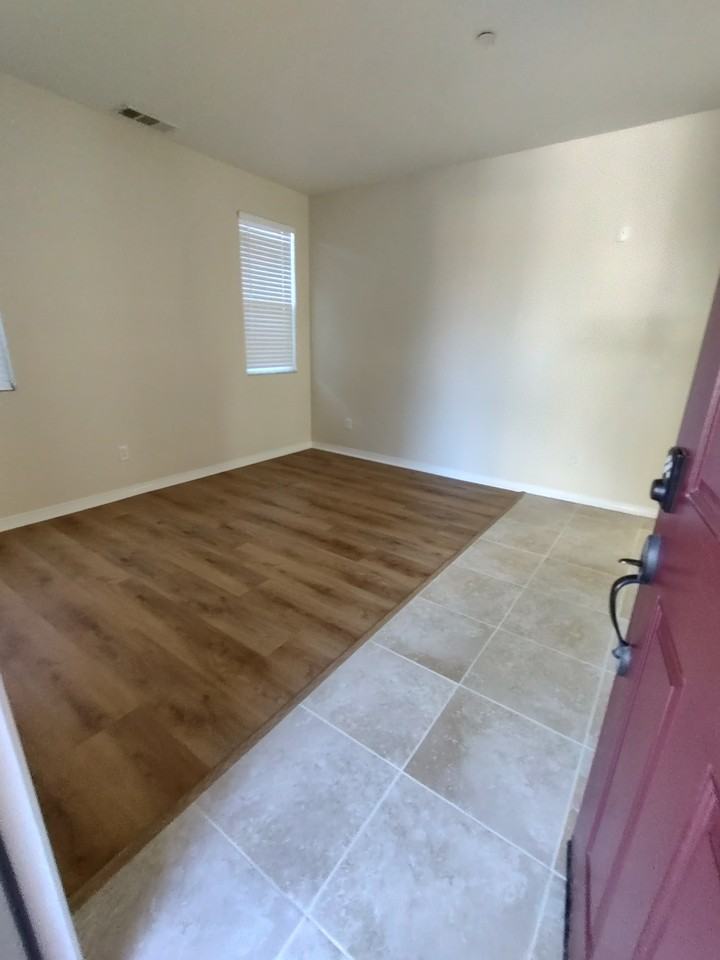 5421 Carrotwood Ave - Photo 5 of 17