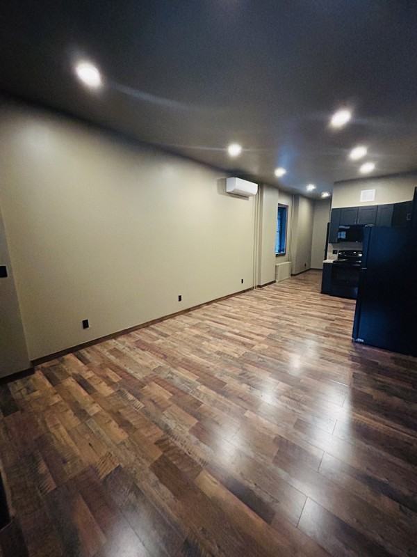 1 W Caroline Ave #1 - Photo 5 of 16