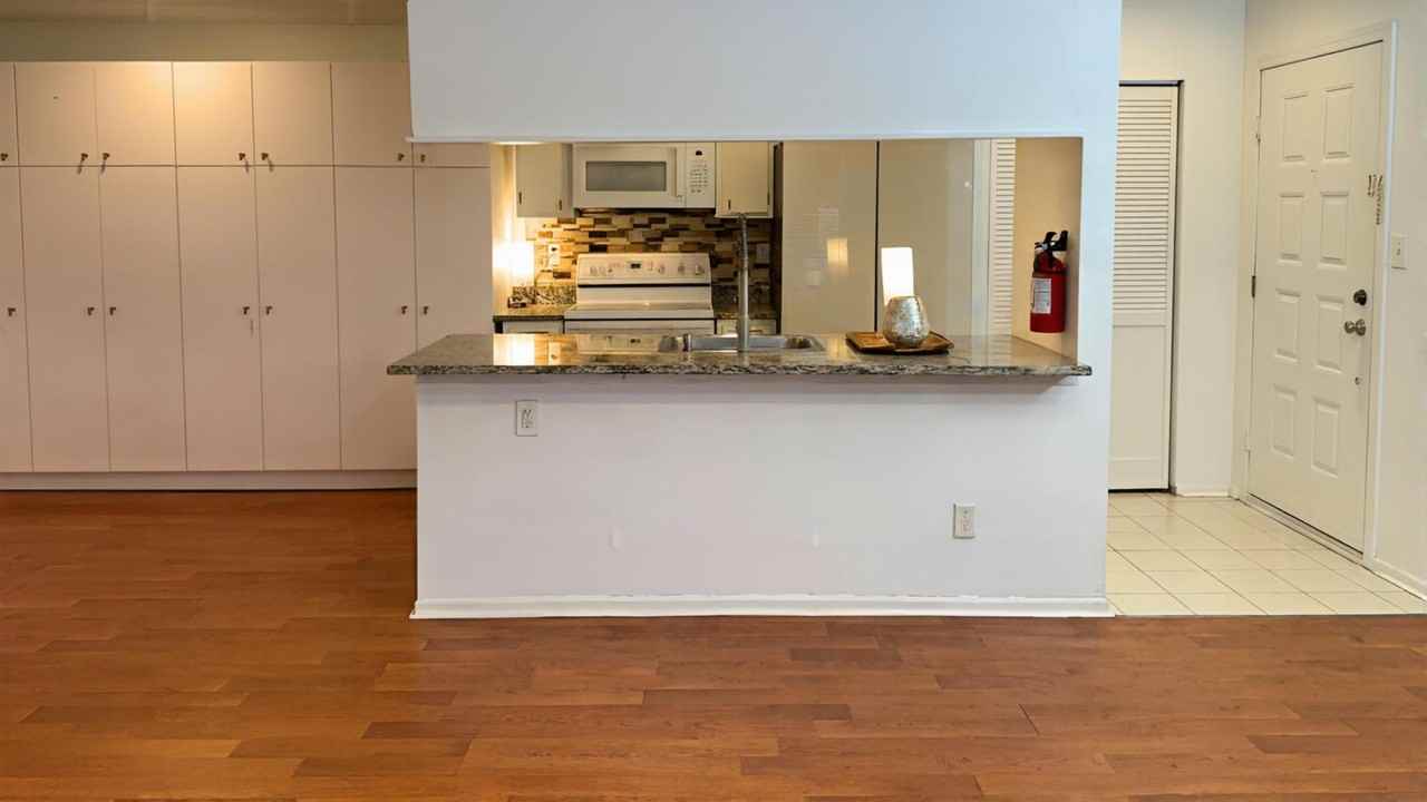 25 Steeplechase Ct - Photo 2 of 13