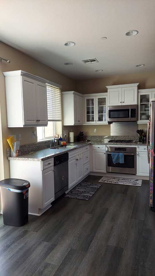 561 Moonlight Dr - Photo 3 of 8