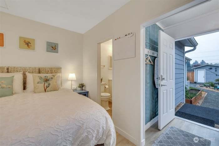 311 Lincoln Ave - Photo 3 of 3