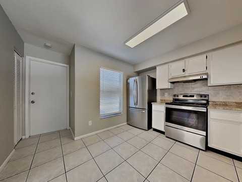 2365 Coolridge Dr - Photo 3 of 14
