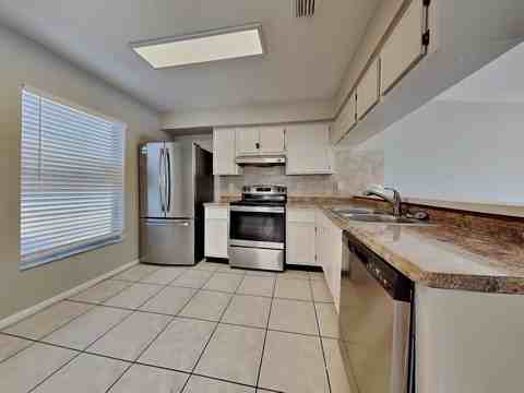 2365 Coolridge Dr - Photo 4 of 14