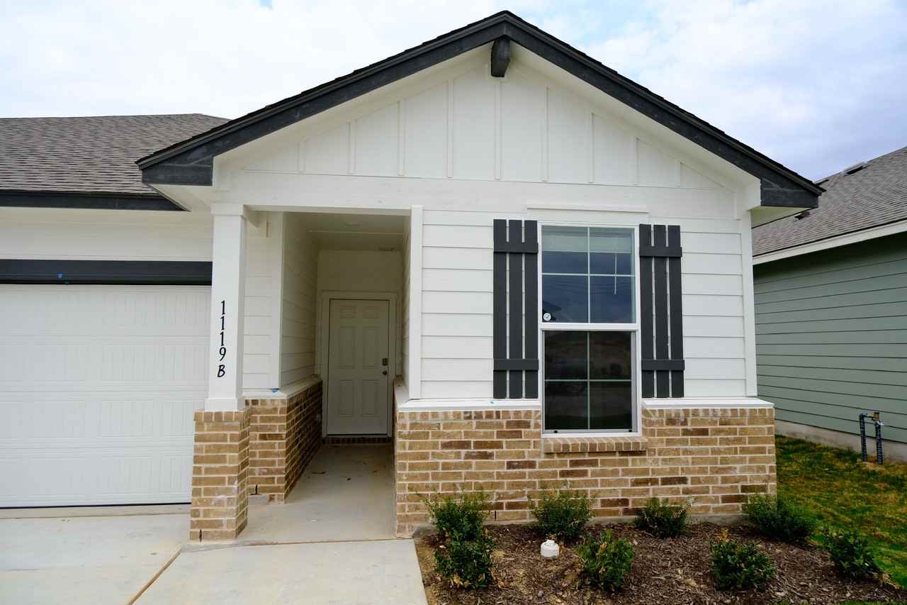 1119 Stone Valley Rd #B - Photo 2 of 12