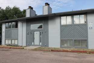 349 Gahart Dr #B - Photo 1 of 1