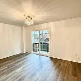 213 West St - Photo 7 of 11