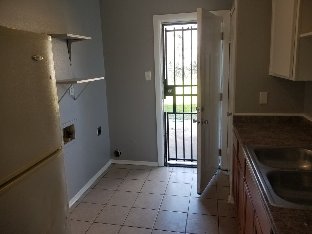 5152 Markwood Ln - Photo 4 of 9