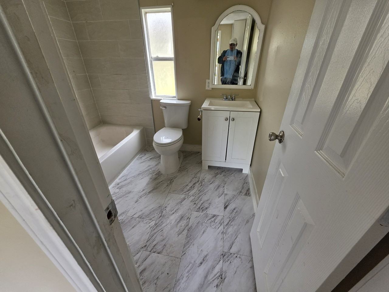 675 Tallow St - Photo 3 of 9