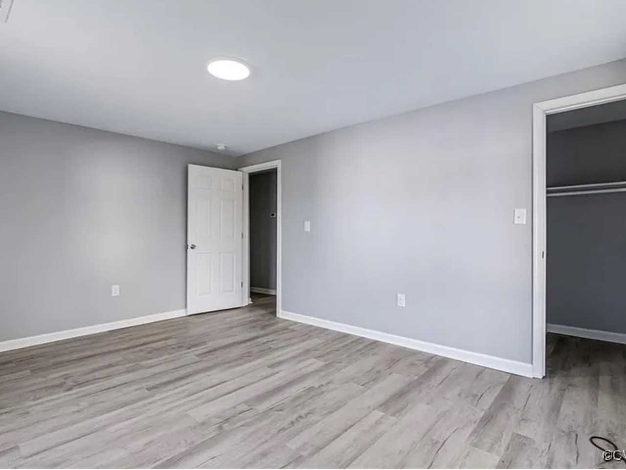 904 Wilcox St - Photo 5 of 9