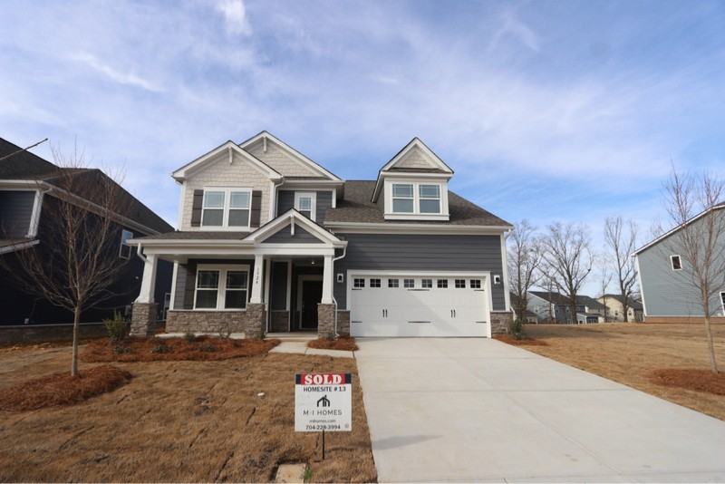 1924 Carrollton Dr - Photo 2 of 16