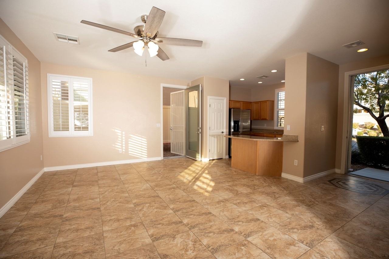 5249 Brazelton St - Photo 2 of 20