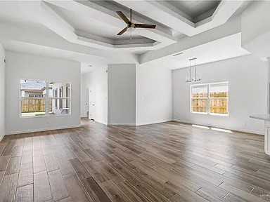 2912 N 36th St - Photo 3 of 17