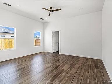 2912 N 36th St - Photo 5 of 17