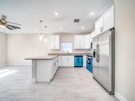 featured image of 2714 Nokomis Ave