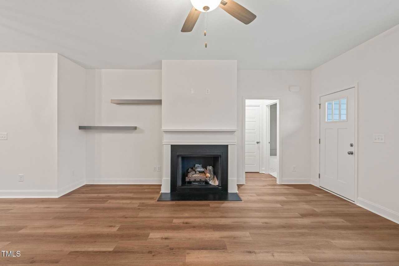 156 Harmony Trl - Photo 2 of 17