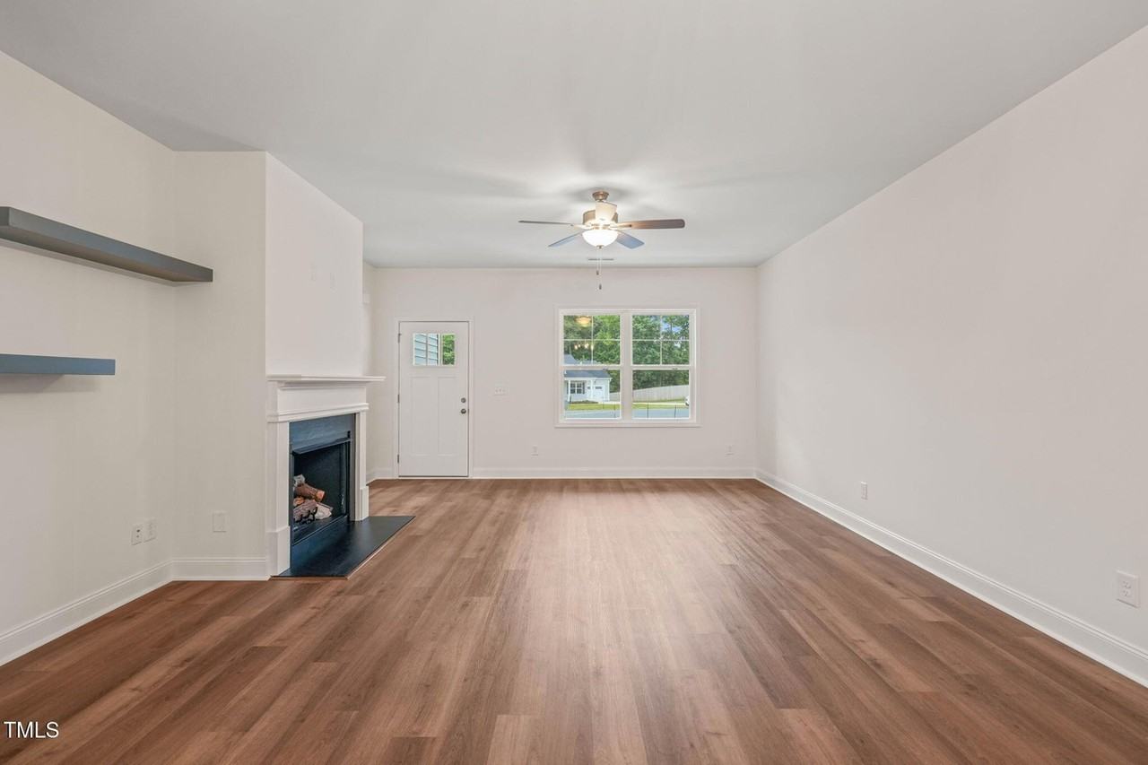 156 Harmony Trl - Photo 3 of 17