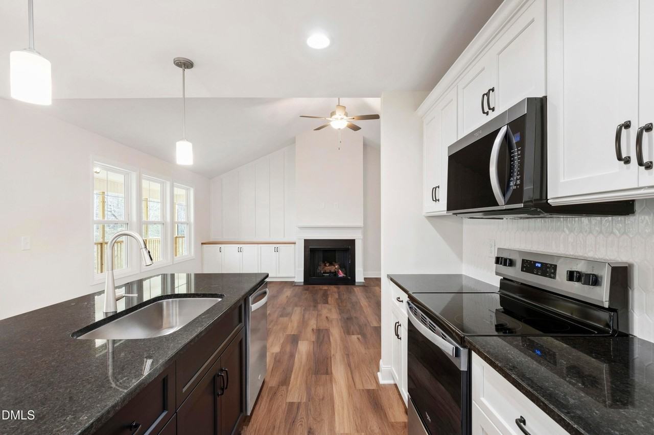 157 Harmony Trl - Photo 6 of 20