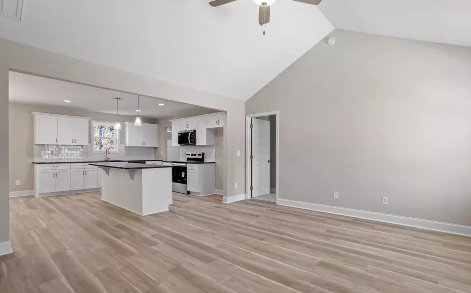 486 Placid Pond Dr - Photo 4 of 16