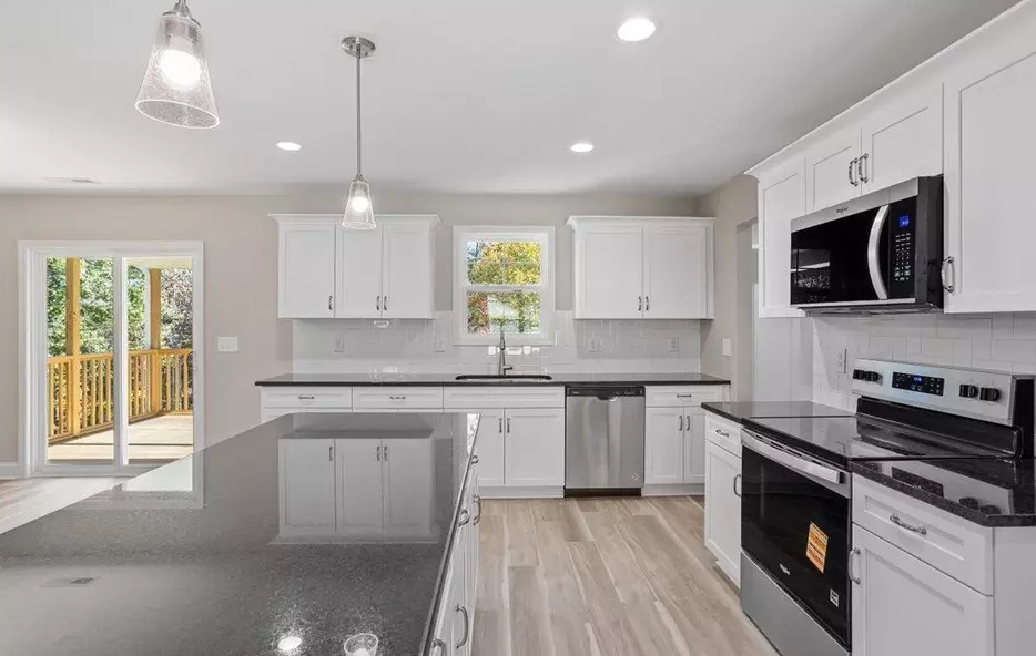 486 Placid Pond Dr - Photo 5 of 16