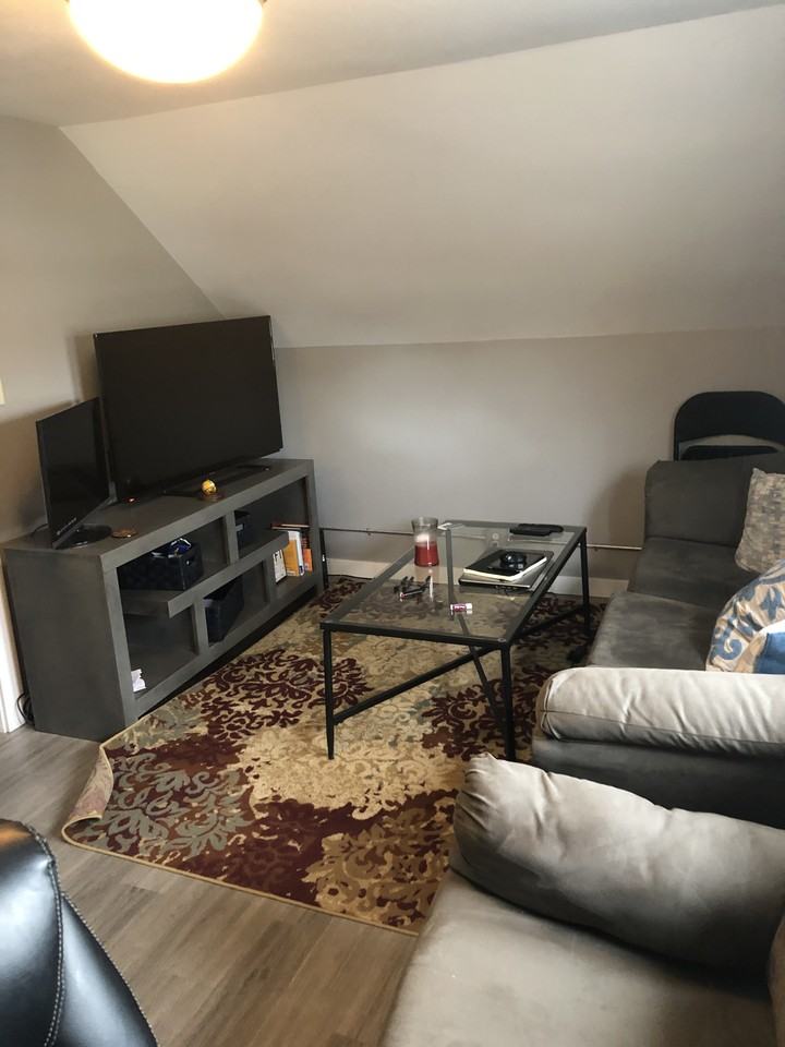 1621 Hyde Ave #1621 - Photo 4 of 19