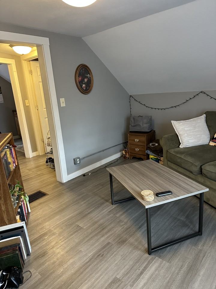 1621 Hyde Ave #1621 - Photo 5 of 19