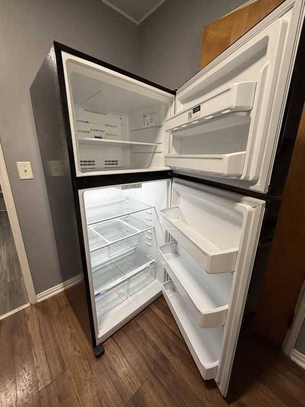 6503 Vandalia Ave - Photo 4 of 17