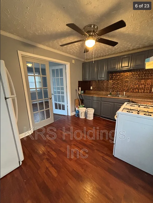 118 Virginia Ave - Photo 4 of 20