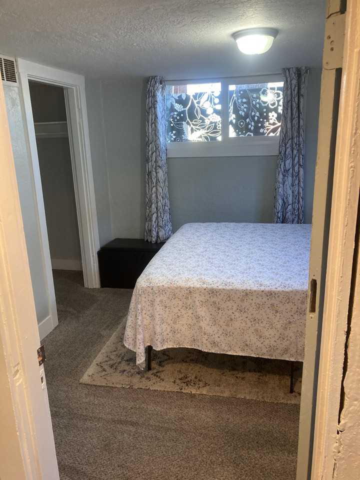 2731 Harrison Blvd #C - Photo 4 of 11