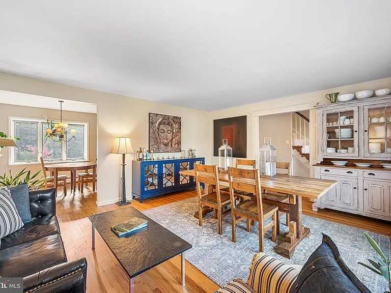 13 Lopatcong Dr - Photo 3 of 20