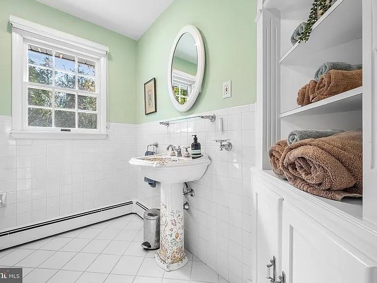 13 Lopatcong Dr - Photo 7 of 20